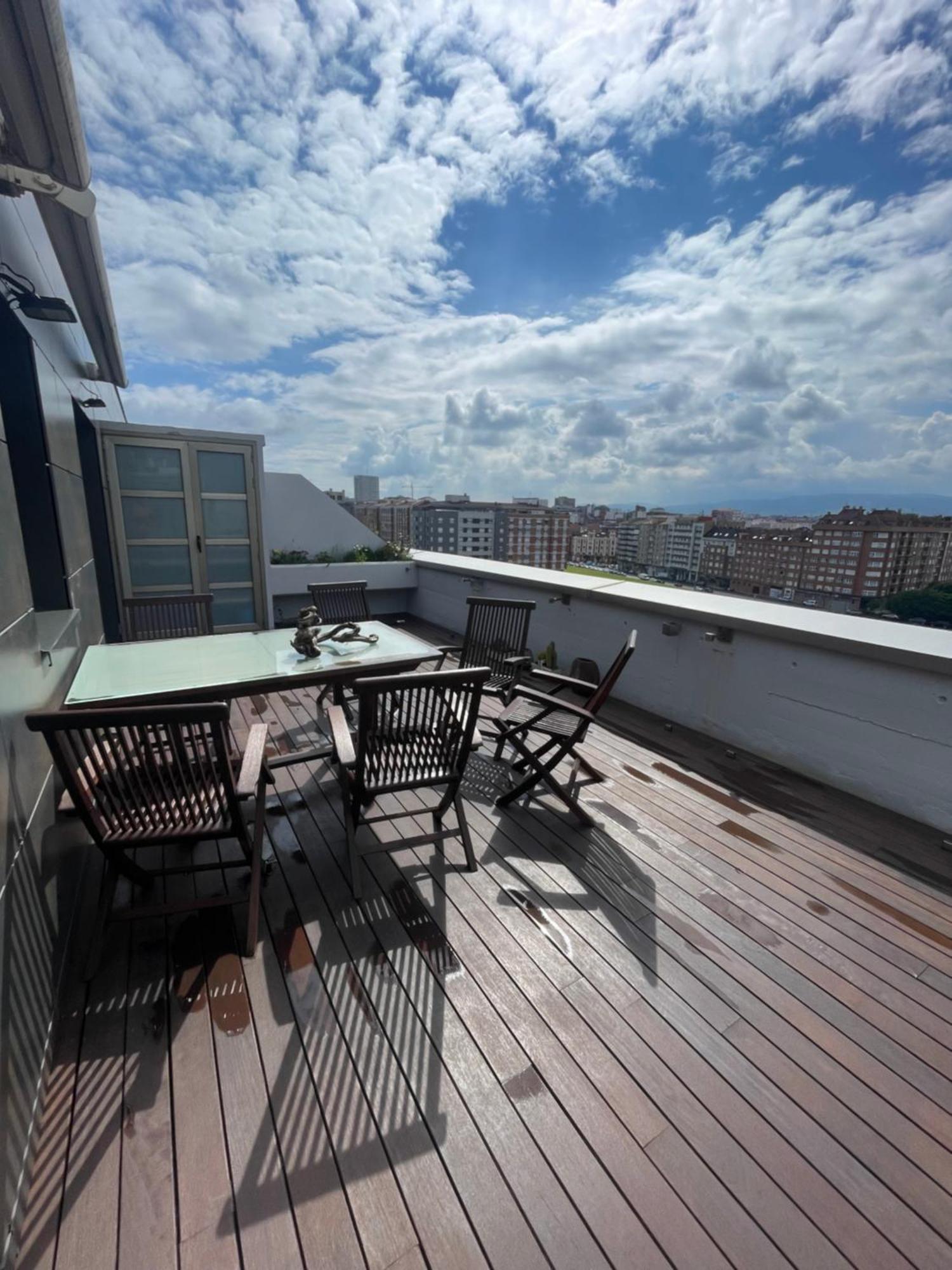 Apartamento El Atico De La Playa Parking Gratis Gijón Exterior foto