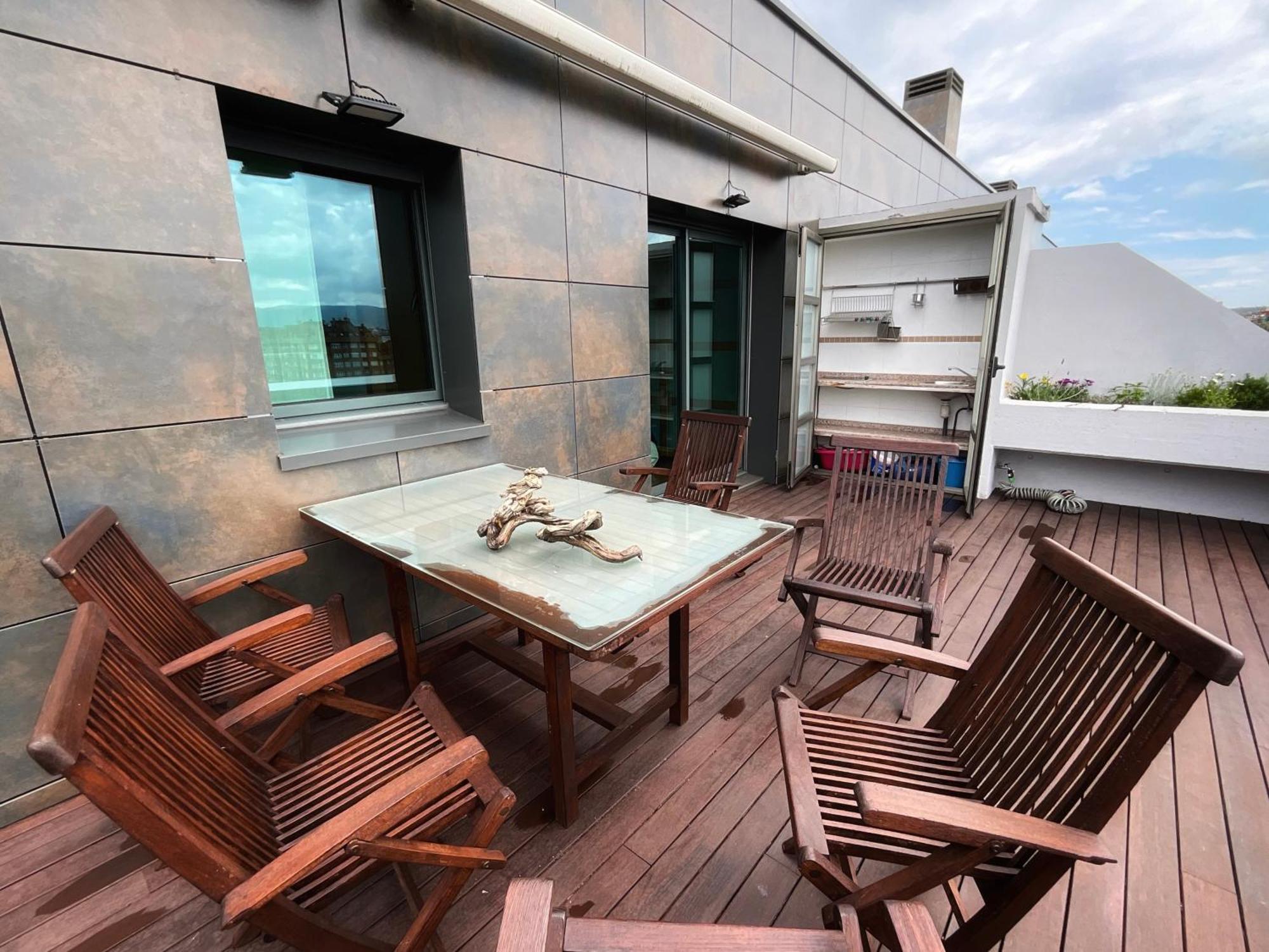 Apartamento El Atico De La Playa Parking Gratis Gijón Exterior foto
